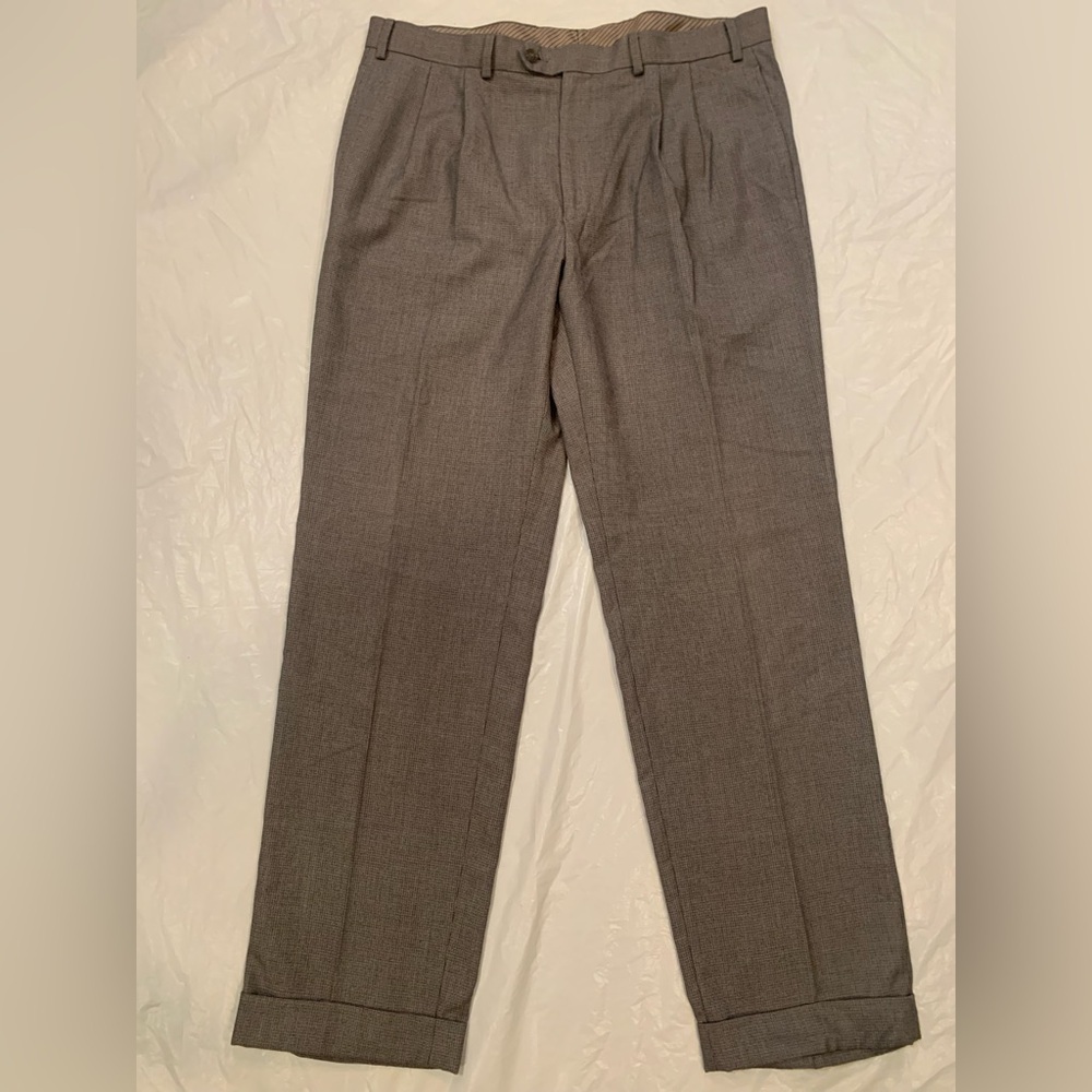 Lauren Ralph Lauren Grey/Black Plaid Dress Pants Men's Size 36x32 Pleated, Cuffs